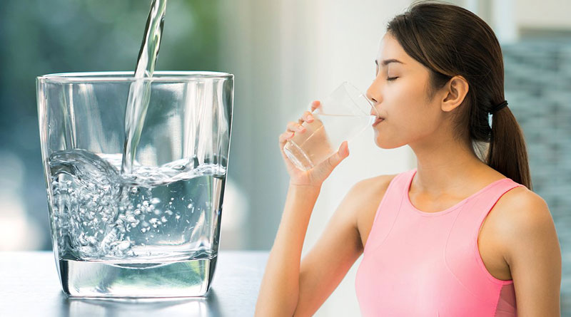 Uống nước kiềm cũng hỗ trợ giảm cân duy trì chỉ số BMI