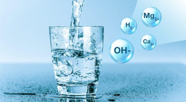 sự khác nhau giữa nước ion kiềm và nước hydrogen 01