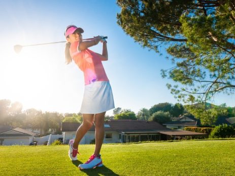 3-dieu-can-biet-ve-uong-nuoc-khi-choi-golf